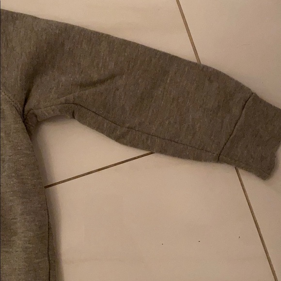 Tobias & the bear sweatshirt size 3-4 - Picture 4 of 5